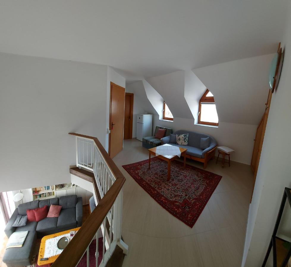 Emil Porta Hotell Balatongyörök Exteriör bild